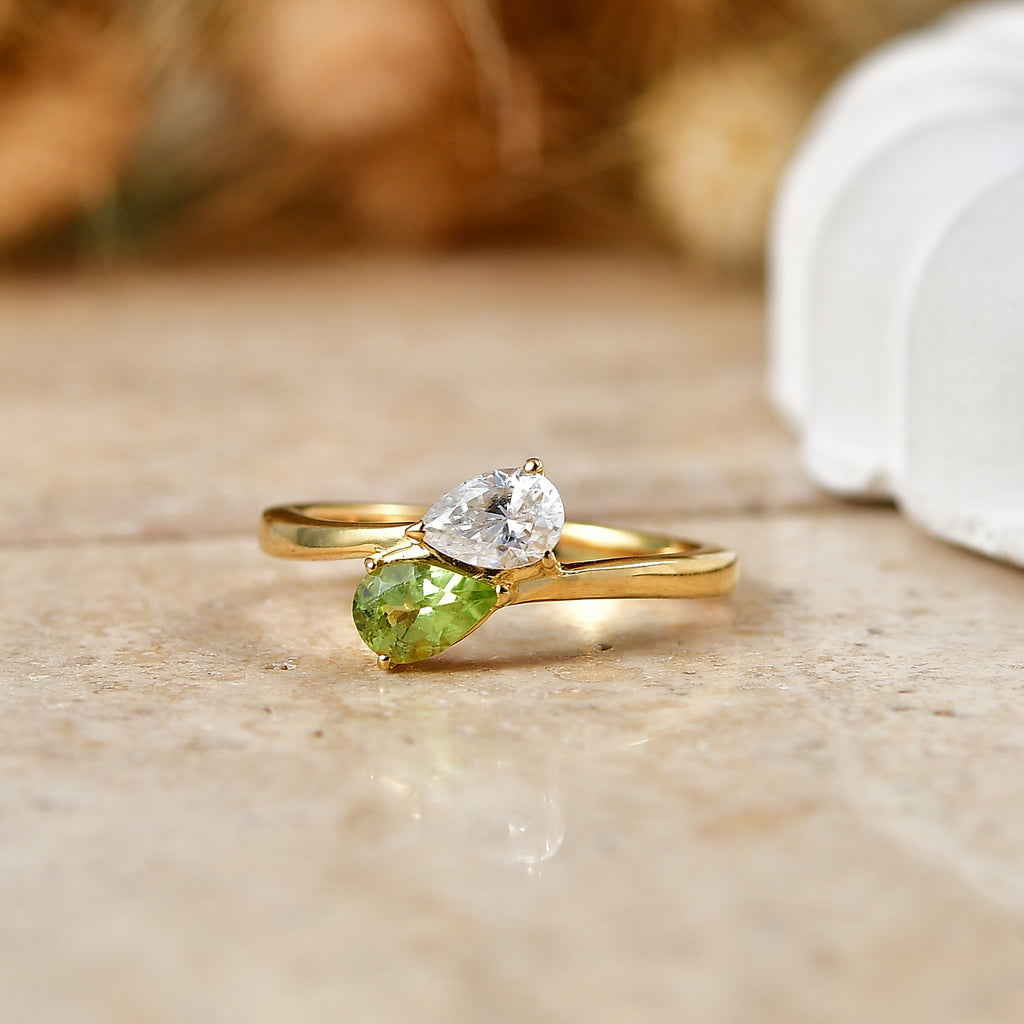 Royal Bali Collection - D'Joy Peridot & Moissanite Toi-et-Moi Ring in 18K Vermeil Yellow Gold Plated Sterling Silver_8574120_3
