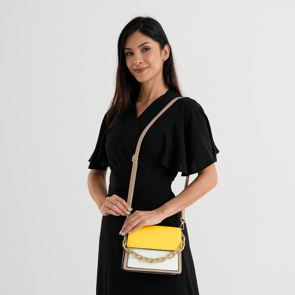 Designer Inspired - Colourblocked Crossbody Bag with Chunky Chain Top Handle &amp; Detachable Shoulder Strap - Yellow, White &amp; Brown V32638500 2