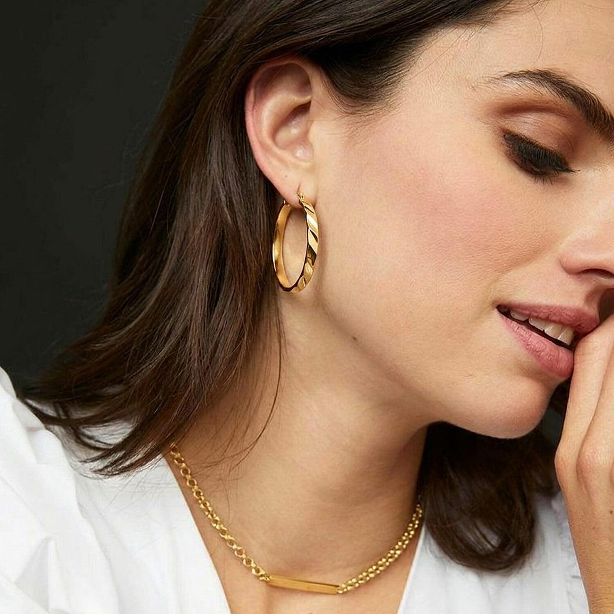 9K Yellow Gold Textured Hoop Earring with Clasp 8593464 2