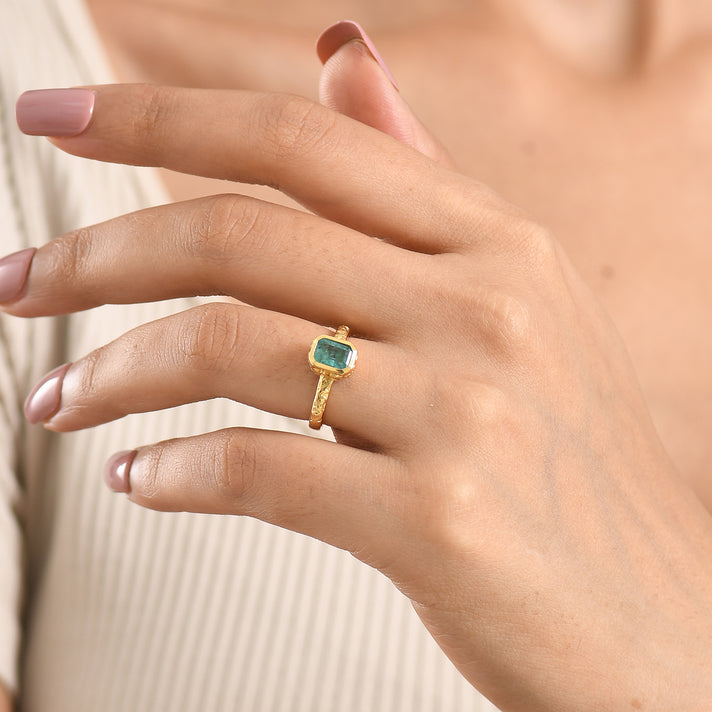 GP - AAA Gemfields Zambian Emerald &amp; Blue Sapphire Solitaire Ring in 18K Vermeil Yellow Gold Plated Sterling Silver 1.10 Ct. 8594208 2