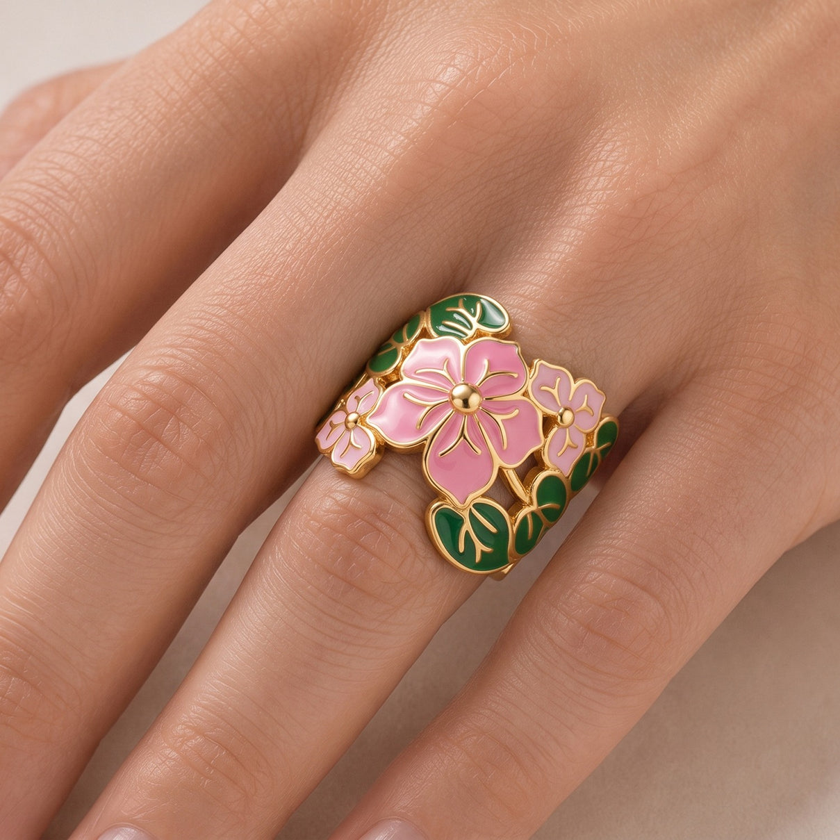 EverTrue - Flower Enameling Ring in Yellow Gold Tone V32514678 2