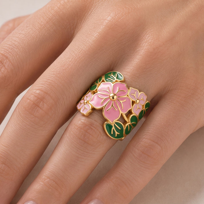 EverTrue - Flower Enameling Ring in Yellow Gold Tone V32635661 2