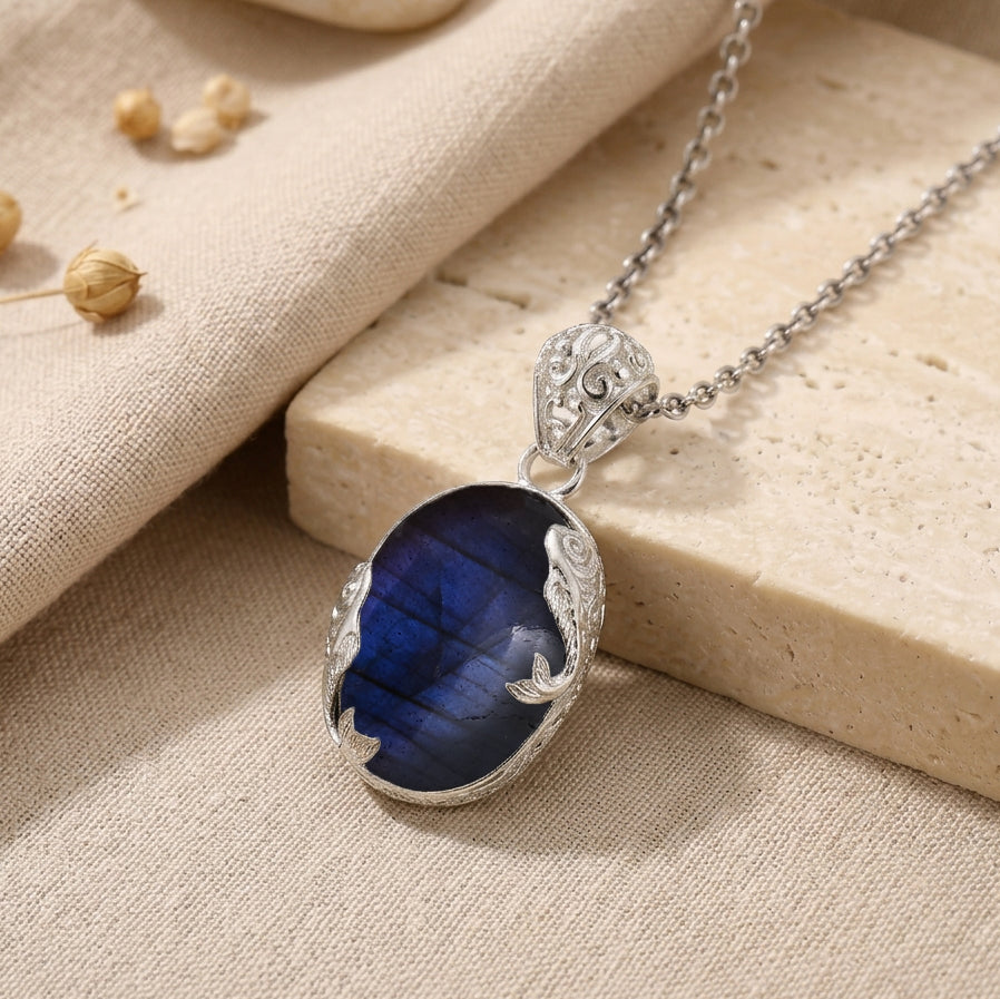 Royal Bali Collection - D'Joy Labradorite Sterling Silver Oval Design Solitaire Pendant 19.70 Ct._8599244_1