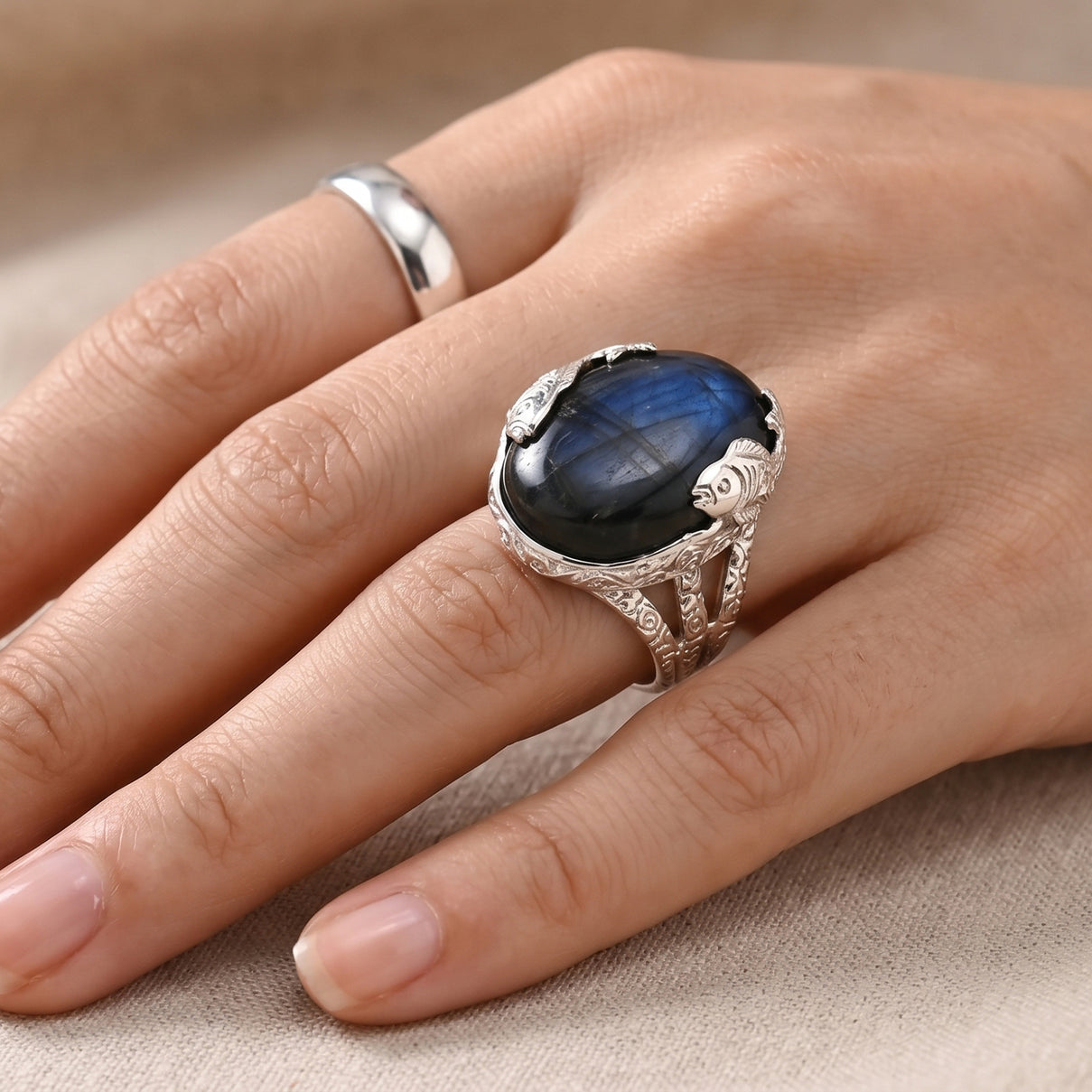 Royal Bali Collection - D'Joy Labradorite Sterling Silver Solitaire Fish Motif Ring 20.10 Ct. 8600648 3