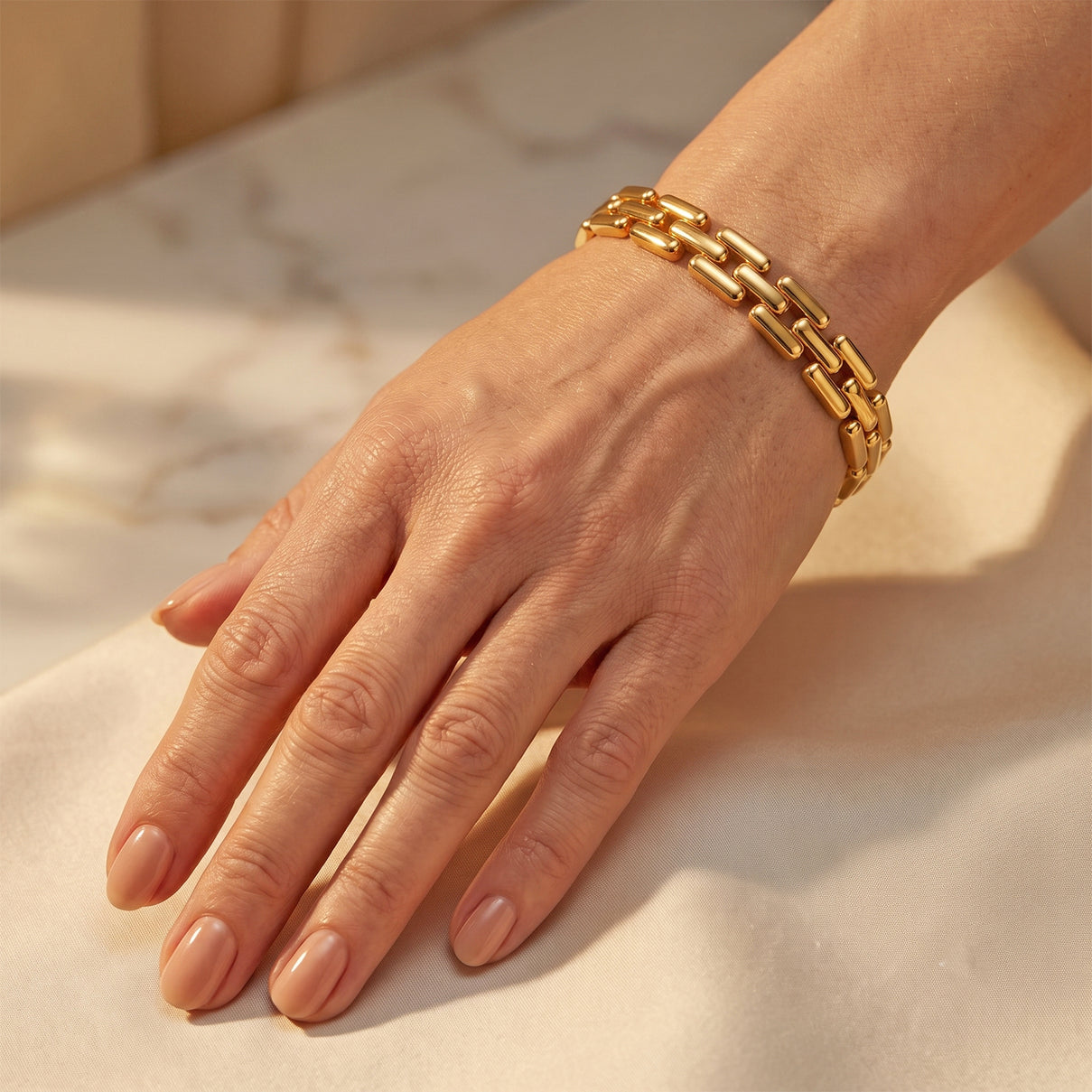 EverTrue Bronzella Collection - Linking Bracelet (Size - 7.5) in 18K Gold Plating V32528436 2