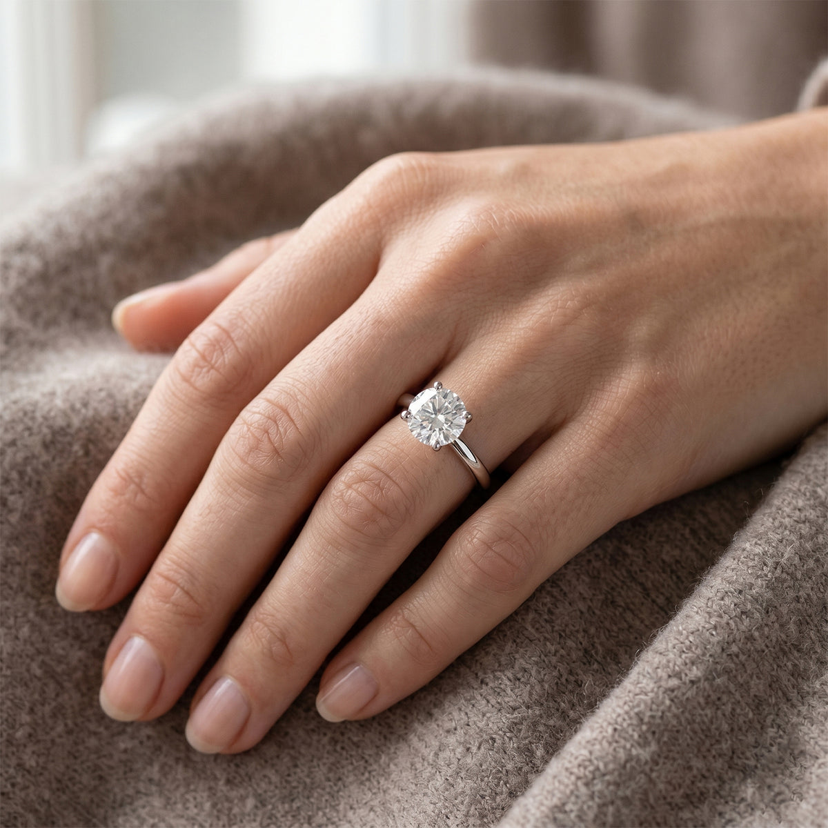 Luxuriant - 9K White Gold SGL Certified Lab Grown Diamond (SI/G-H) Solitaire Ring 1.07 Ct. 8609091 2