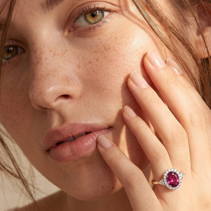 Luxuriant 10K Yellow Gold AAA Colour Change Garnet, Lab Grown Diamond GH, SI Main Stone With Surrounding Stone Ring, Gold Wt.2.94 Gms  4.100  Ct. 8612862 2