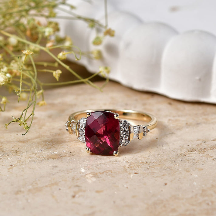 Luxuriant 10K Yellow Gold AAA Colour Change Garnet, Lab Grown Diamond GH, SI Main Stone With Side Stone Ring, Gold Wt.2.74 Gms  3.990  Ct. 8612968 2