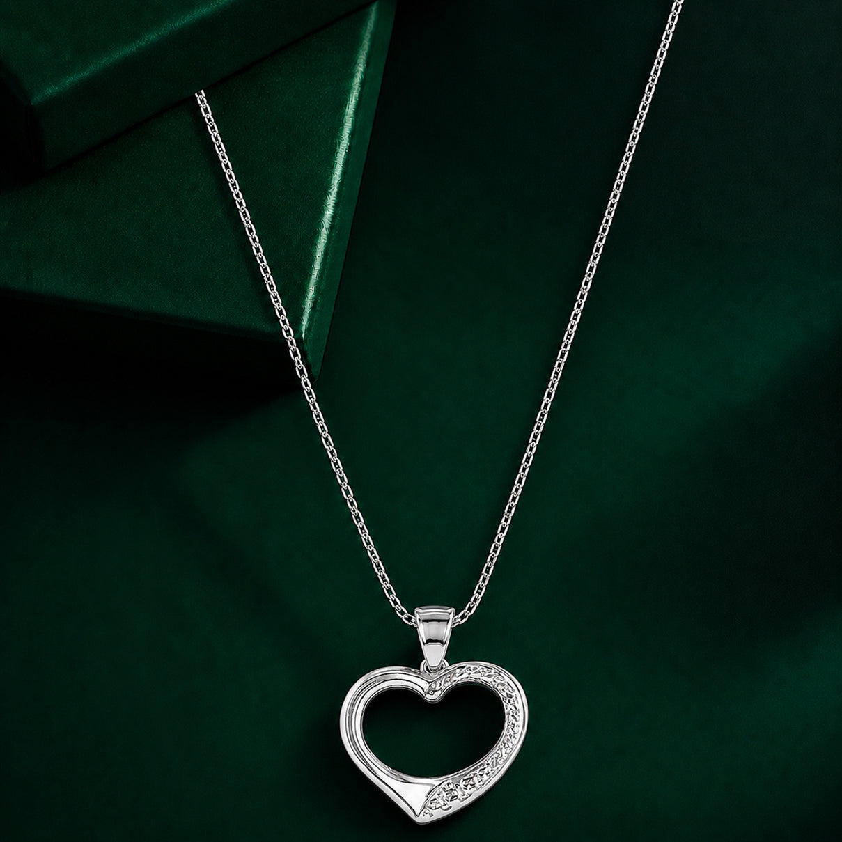 9K White Gold Open Heart Pendant 8613748 5