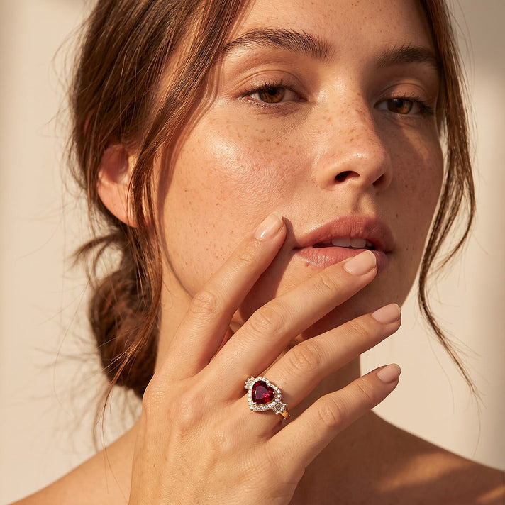Luxuriant 10K Yellow Gold AAA Colour Change Garnet, Lab Grown Diamond GH, SI Main Stone With Surrounding Stone Ring, Gold Wt.3.25 Gms  3.040  Ct. 8620440 2