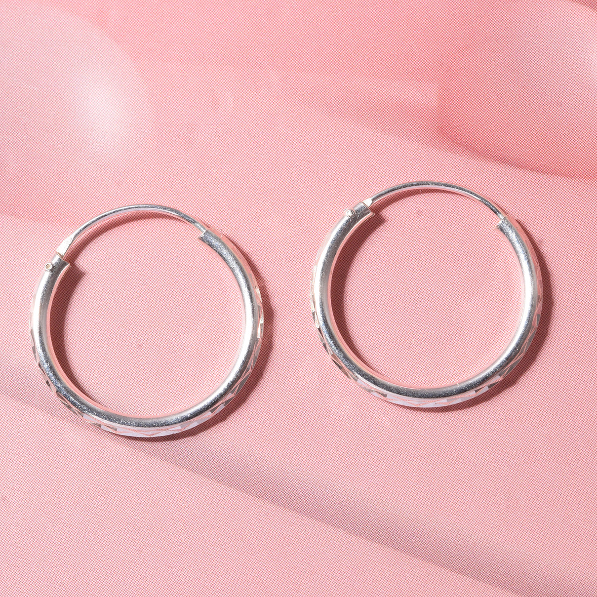 Diamond Cut Medium Hoop Earrings in Sterling Silver 8620478 3