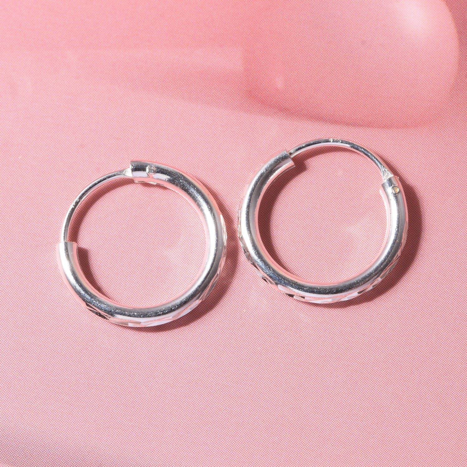 Sterling Silver Hoop Earring with Clasp V32344205 2