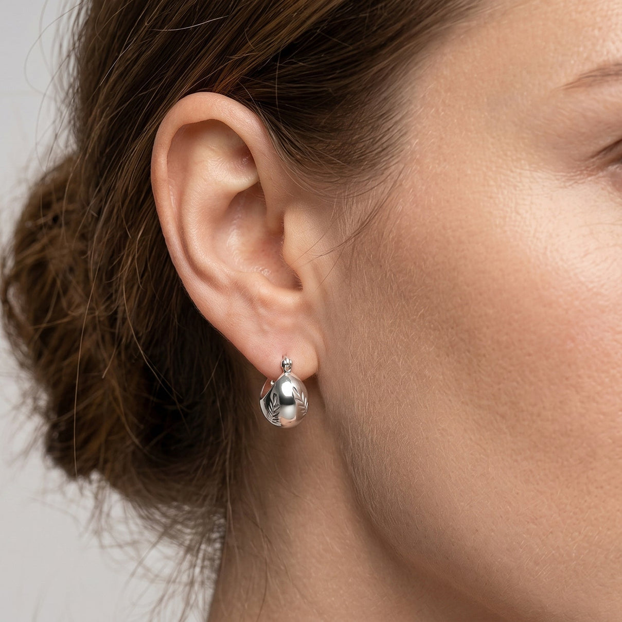 Basket Creole Leafy Pattern Hoop Earrings in Sterling Silve V32363683 2