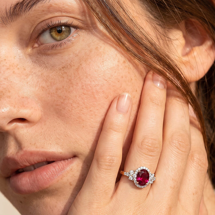 Luxuriant 10K Yellow Gold AAA Colour Change Garnet, Lab Grown Diamond GH, SI Main Stone With Surrounding Stone Ring, Gold Wt.2.68 Gms  3.030  Ct. 8620756 2