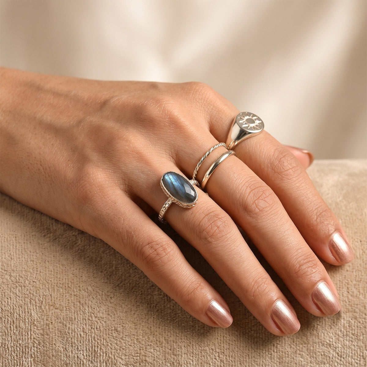 Labradorite Solitaire Ring in Sterling Silver 4.43 Ct. V32605738 3