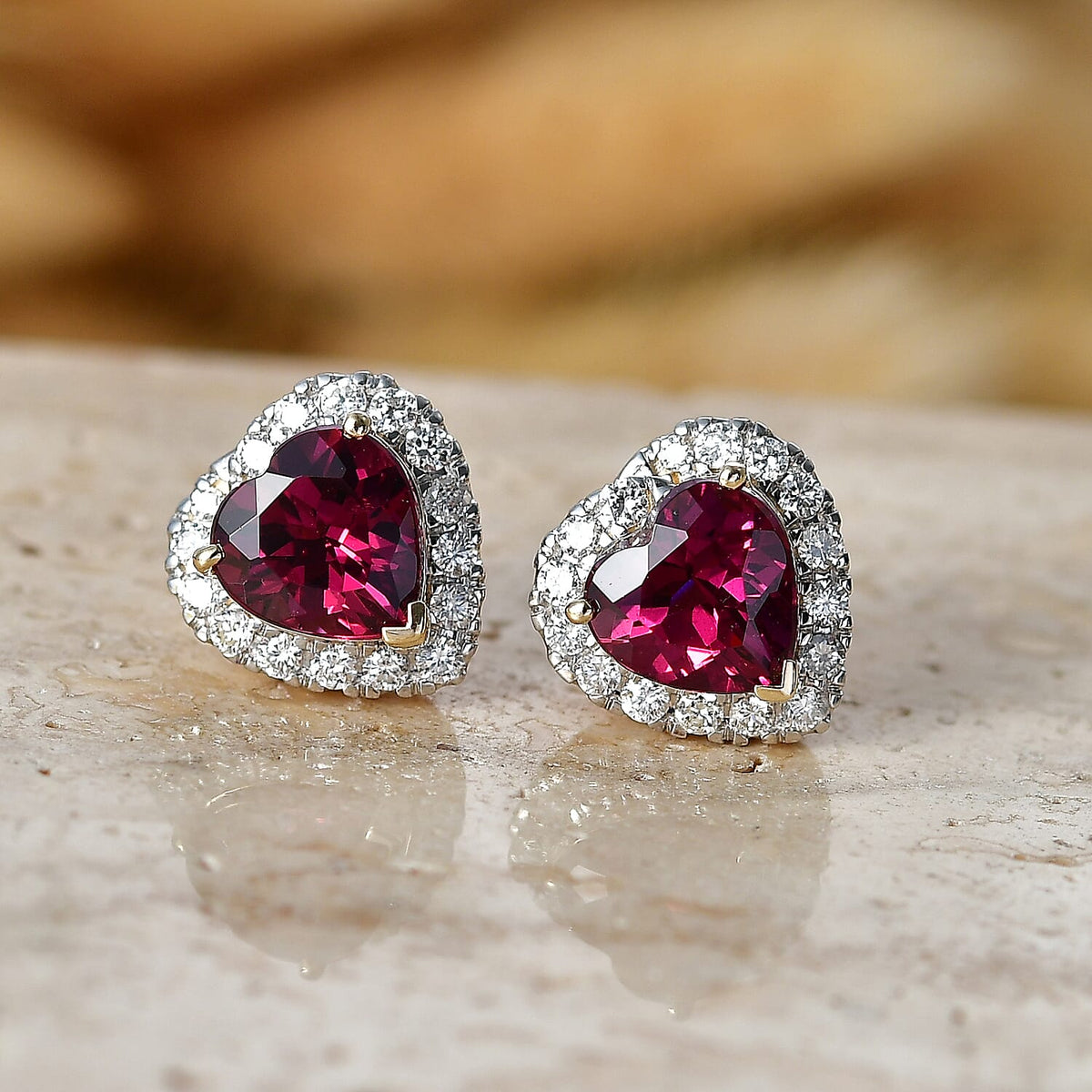 Certified and Appraised LUXURIANT AAA Colour Change Garnet, Lab Grown Diamond GH, SI Main Stone With Surrounding Stone Earring in 10K Yellow Gold, Gold Wt.2.84 Gms  2.950  Ct. 8622364 1