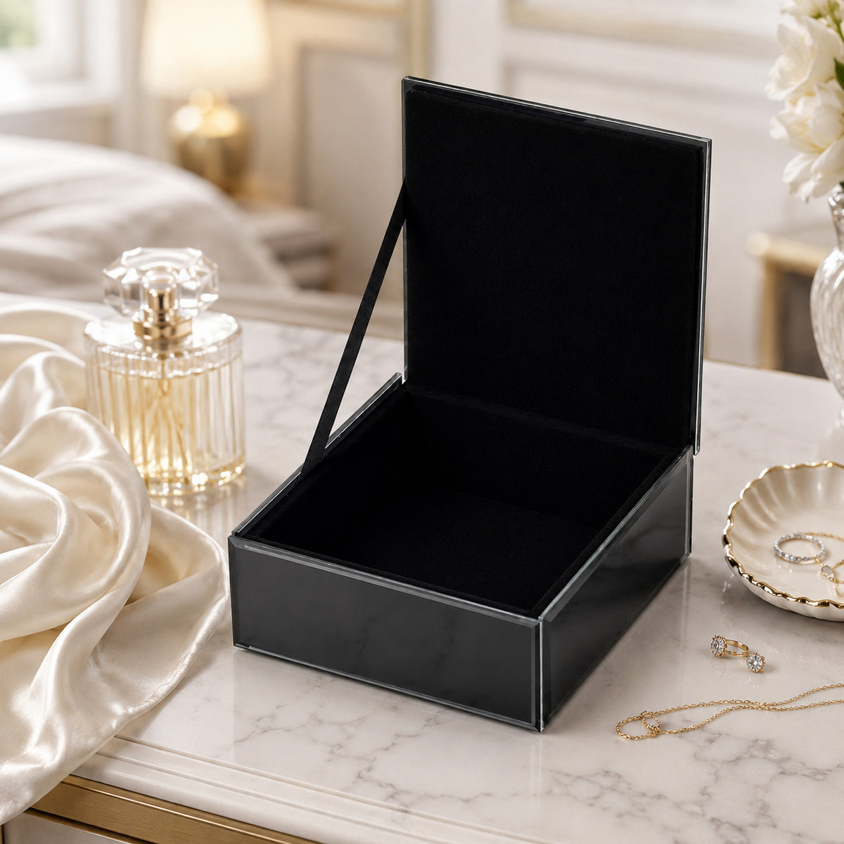 Modern Mirrored Glass Jewellery Box with Clear Crystal Jewel Lid Knob - Black V32701119 2