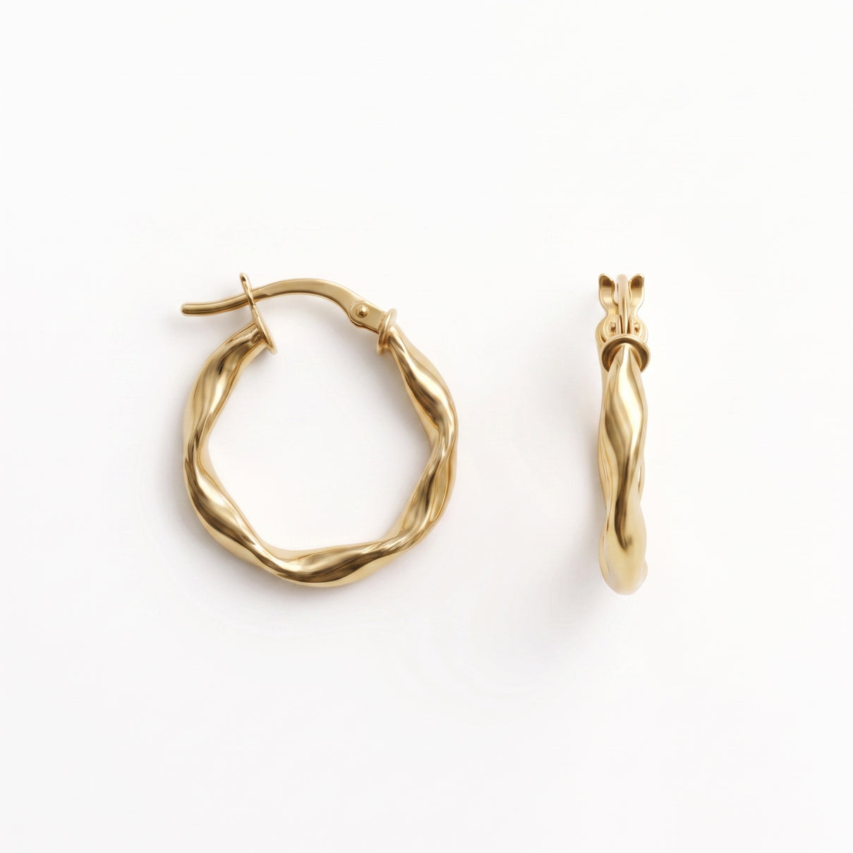 Royal Bali Collection - 9K Yellow Gold Twisted Hoop Earring with Clasp 8629431 3