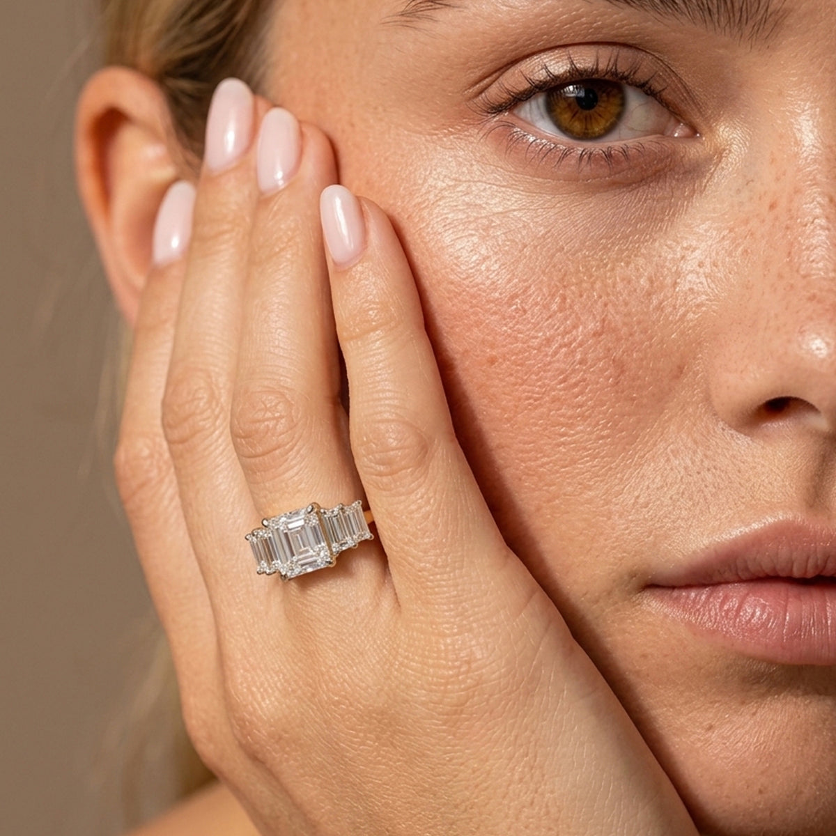 Luxuriant - 9K Yellow Gold IGI Certified Lab Grown Diamond (VS/E-F) Ring 2.00 Ct. 8631613 3