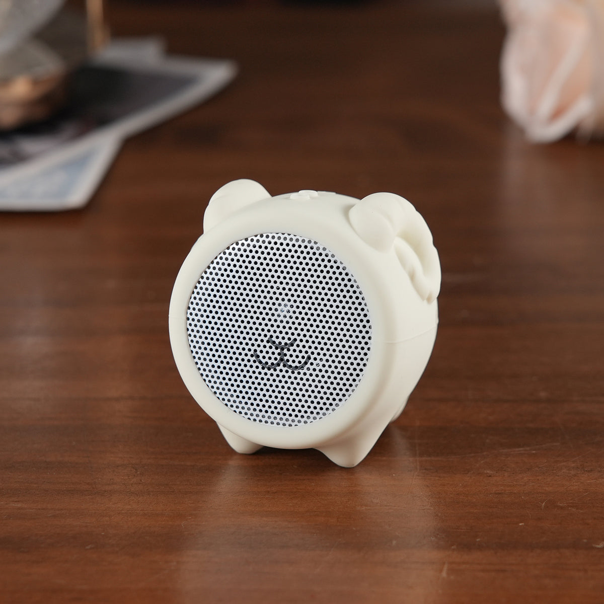 Bluetooth Speaker (Size 78x72 cm) - White 8633212 1