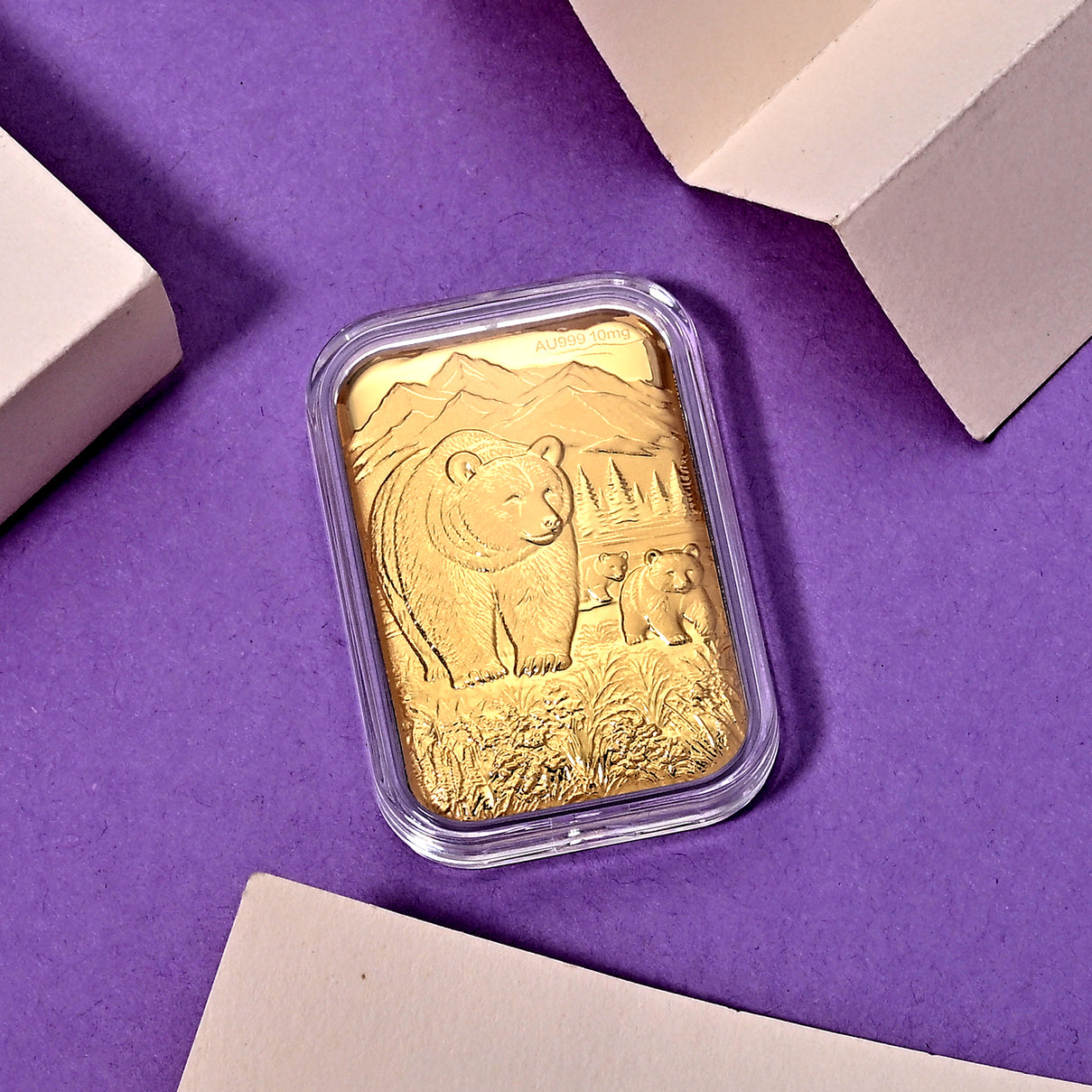 24K Yellow Gold Bear Collectible (31x45.5 mm) 8635007 1