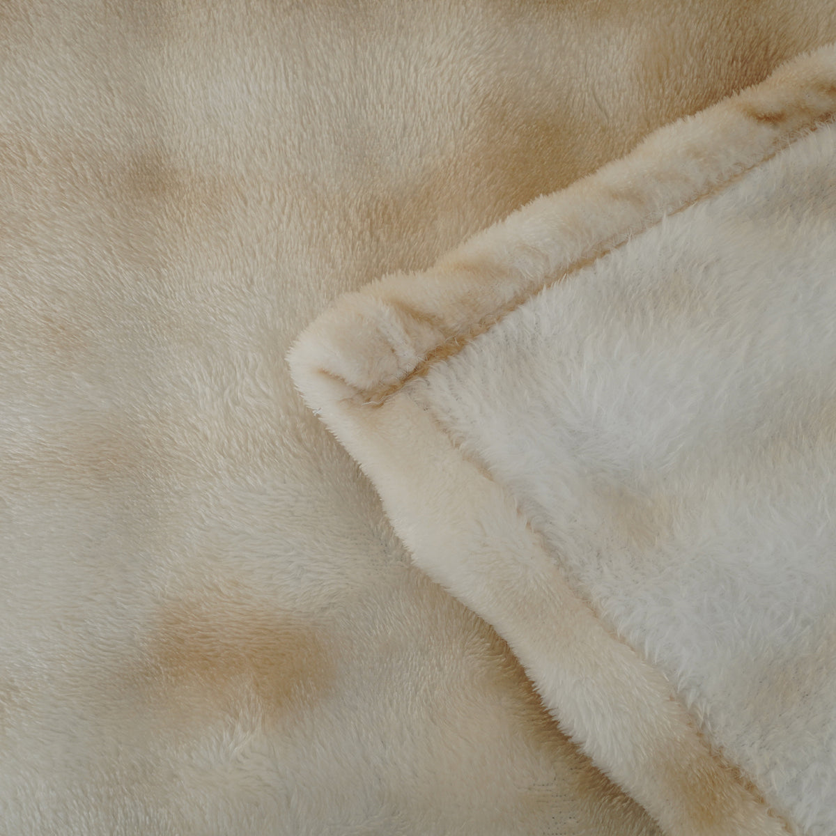 Livmore Super Soft &amp; Cozy Blanket (150 x 200cm) - Cream V32668806 4