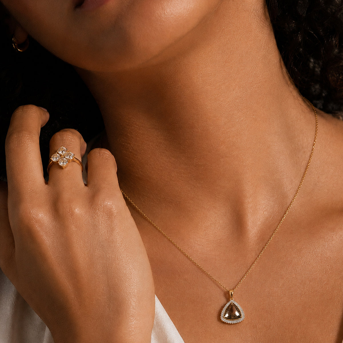 Rhapsody - 18K Yellow Gold AAAA Turkizite &amp; White Diamond (VS/E-F) Halo Pendant 5.50 Ct. 8641888 3
