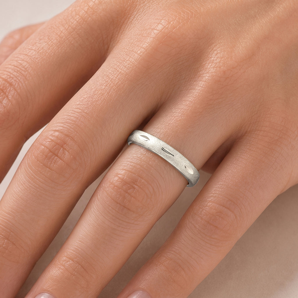 OTO- Sterling Silver Diamond Cut Band Ring_8646066_1