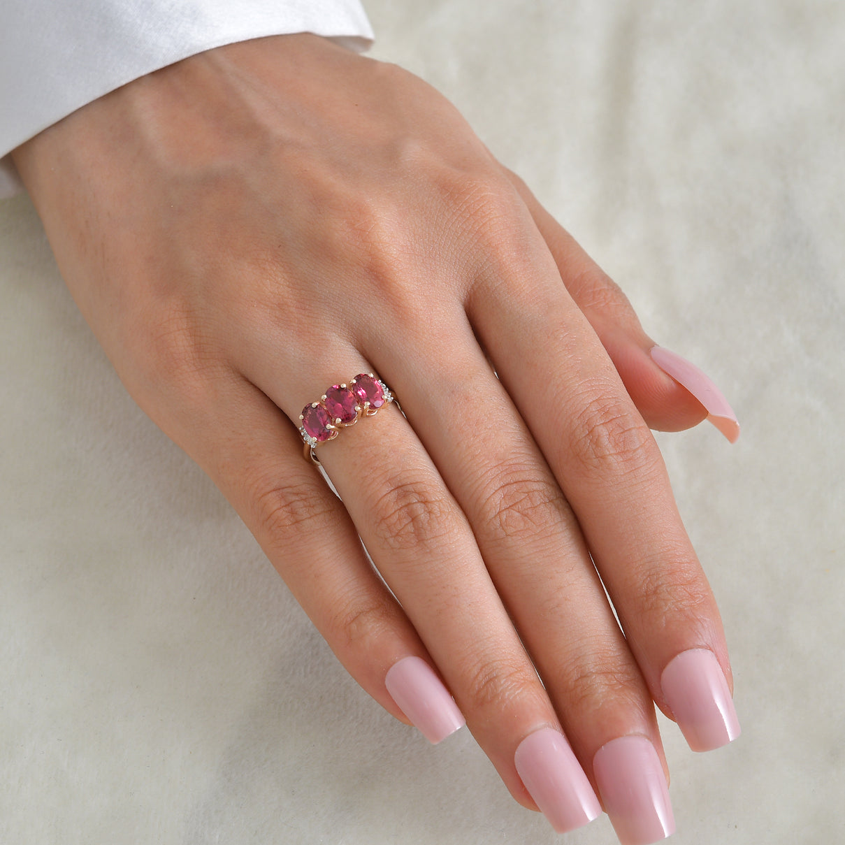 The Tony Diniz Collection - 9K Yellow Gold AAA Rubellite and Earth Mined Diamond Ring 2.46 Ct. 8657969 2