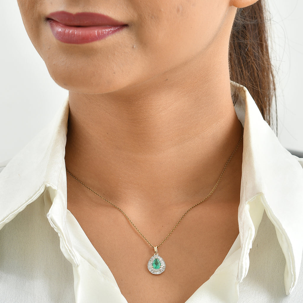 9K Yellow Gold AAA Colombian Emerald & Natural White Diamond Halo Pendant 0.95 Ct._8664523_1