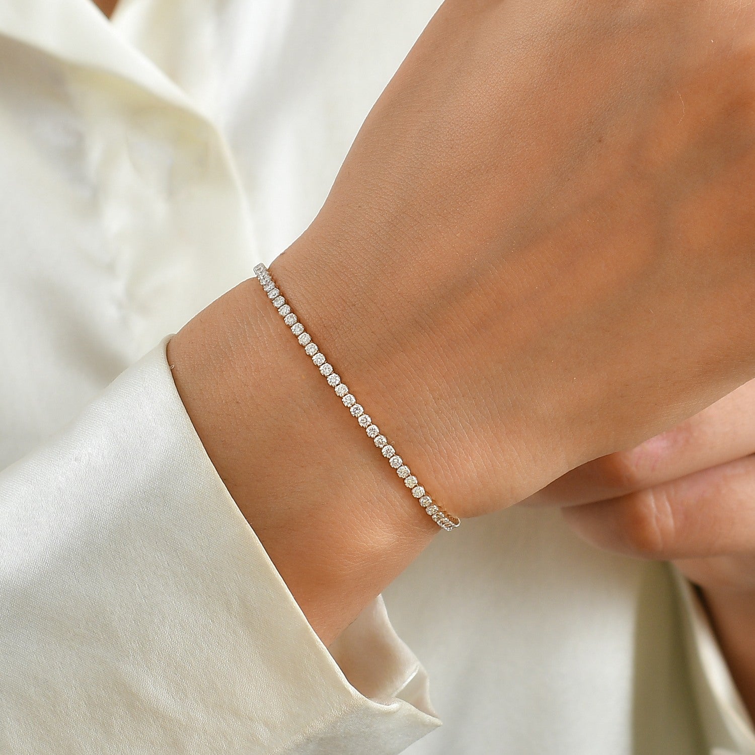 DEAL OF THE DAY - 9K Yellow Gold SGL Certified Lab Grown Diamond (SI-G-H) Tennis Bracelet (Size - 8) with Lobster Clasp 2.25 Ct. 8669047 2