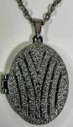 Oval Textured Picture Frame Locket Pendant with Chain (Size - 18)_8671632