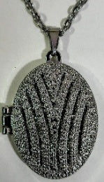 Oval Textured Picture Frame Locket Pendant with Chain (Size - 18) V32521503 0