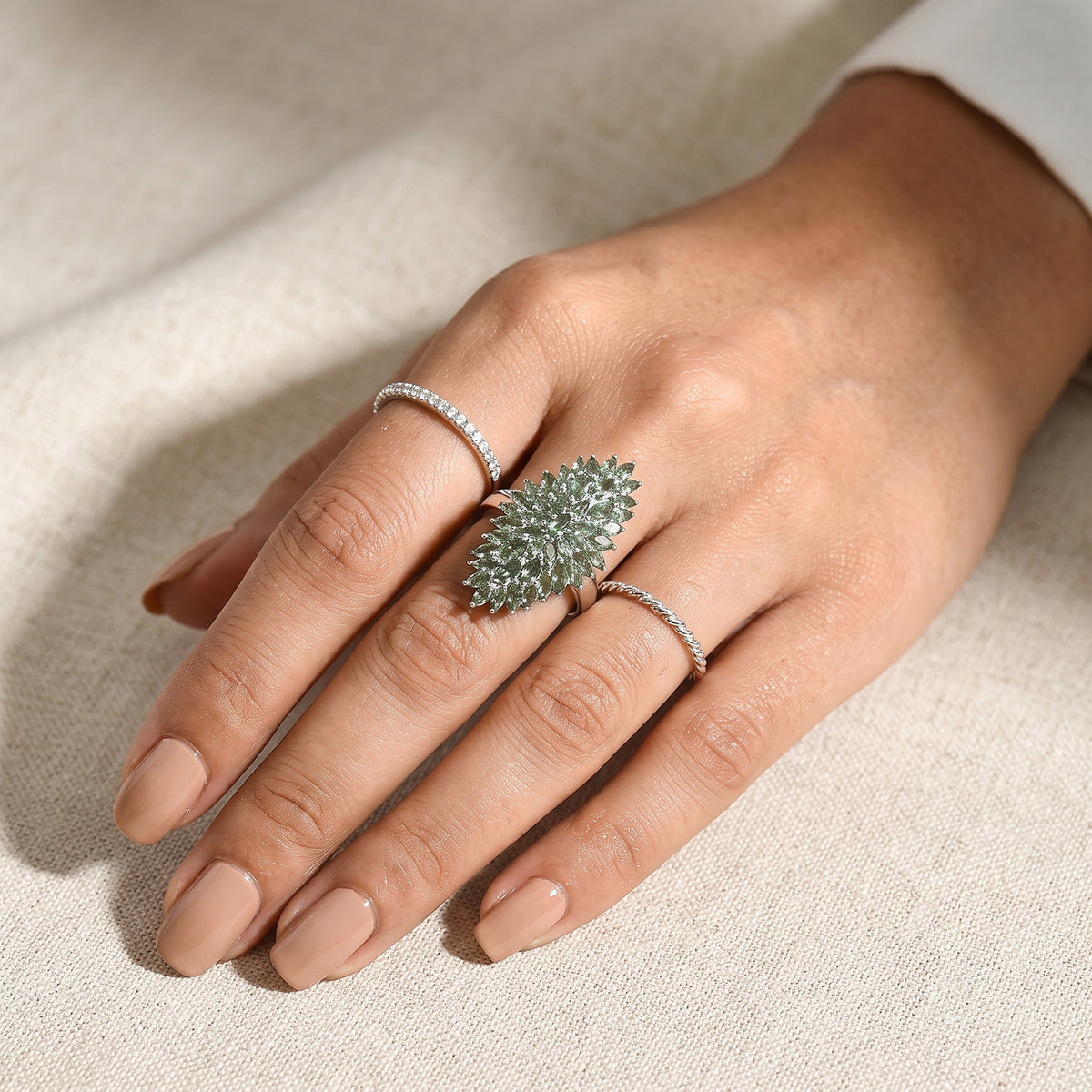 D'Joy - Natural Green Apatite Floral Statement Ring in Rhodium Overlay Sterling Silver 5.20 Ct. 8675375 3