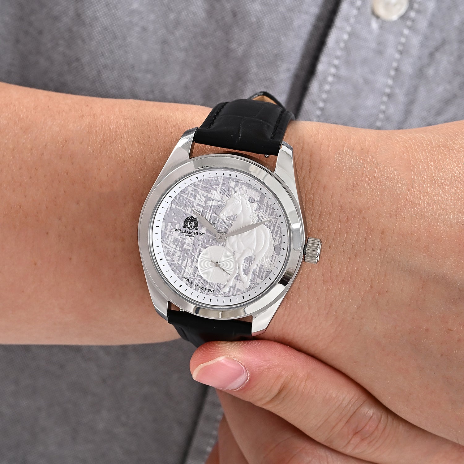 William Hunt Relief Horse Miyota 1L45 Japan Movement 5ATM WR Silver Hydraulic Meteorite Dial &amp; IPS Plating 304 Stainless Steel Case Mens Watch with Black Leather Strap 8676359 2