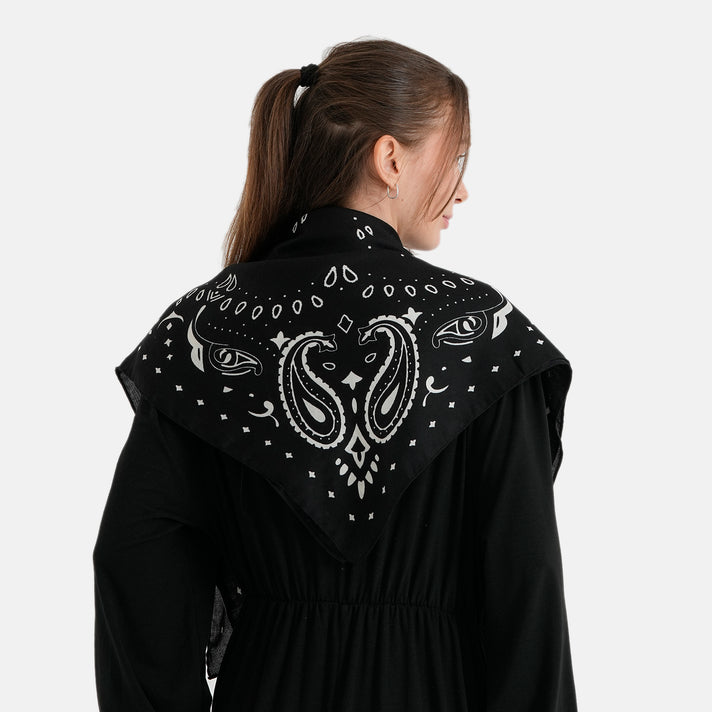 La Marey Paisley Bandana Print Square Scarf (88 x 88 cm) - Off White 8683777 2