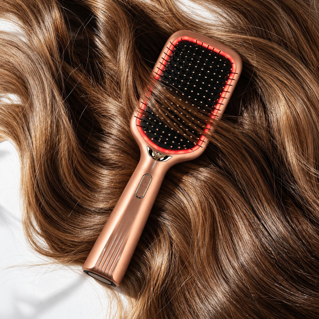 "Beautech Red and Blue light air cushion massage comb with 3 bottles of Essential oil Size:   251*85*57mm                                                                    Material: ABS+PC Weight:  2_8688300_2