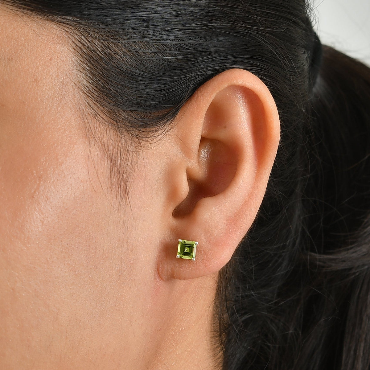 D'Joy - Natural Hebei Peridot Solitaire Stud Push Post Earring in Platinum Overlay Sterling Silver 1.30 Ct. V32563111 2