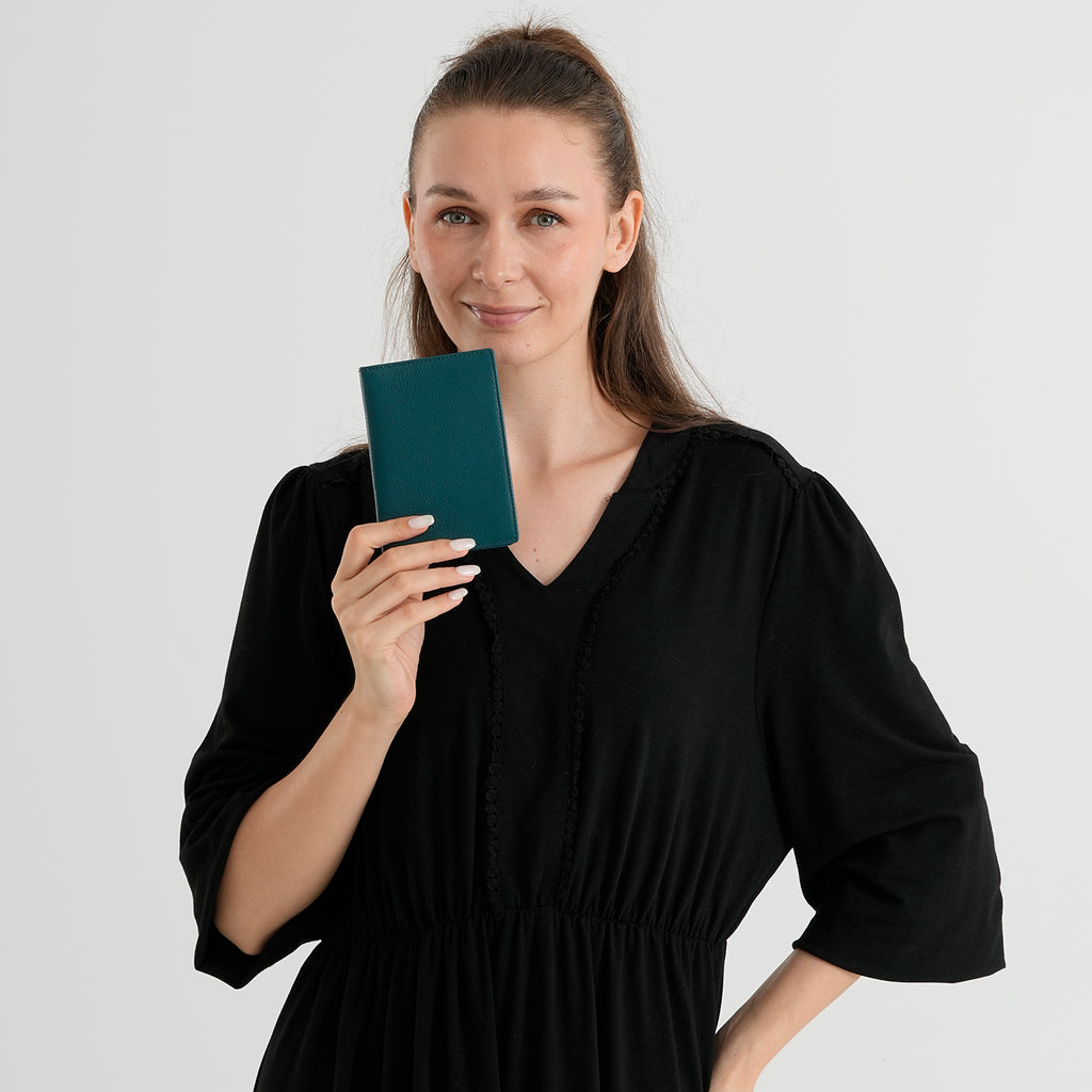 Leather Patterned Passport Holder (Size 14x10x1 cm) - Dark Green_8696941_1