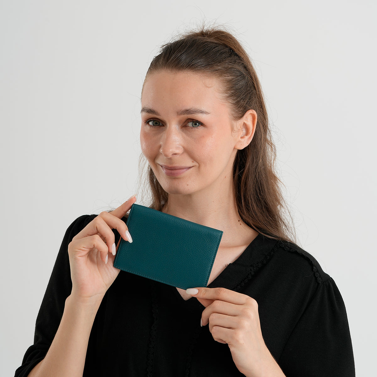 Leather Patterned Passport Holder (Size 14x10x1 cm) - Dark Green 8696941 2