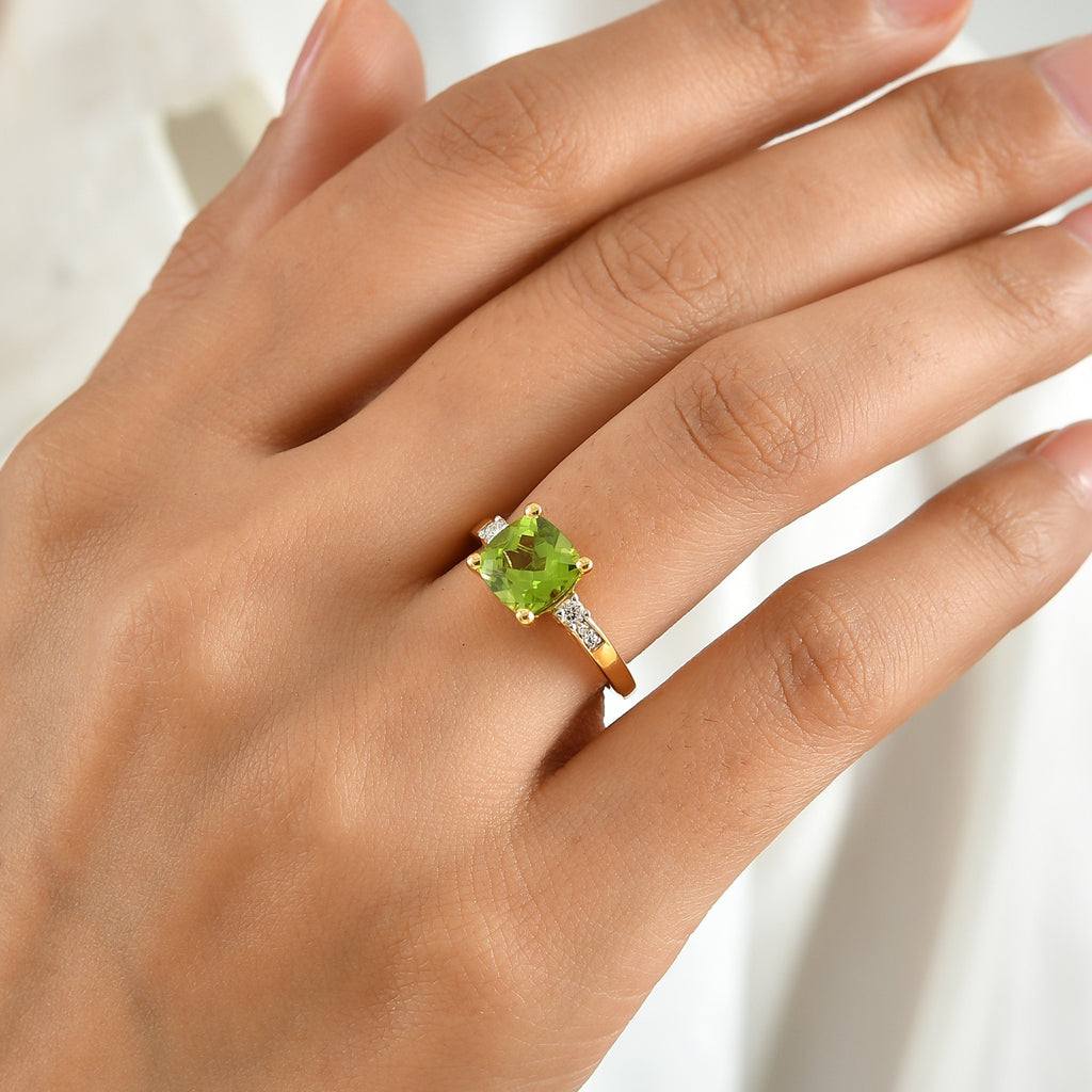 Luxuriant Peridot, Lab Grown Diamond Main Stone With Side Stone Ring in 18K YG VermeilSterling Silver  2.467  Ct._8699842_1
