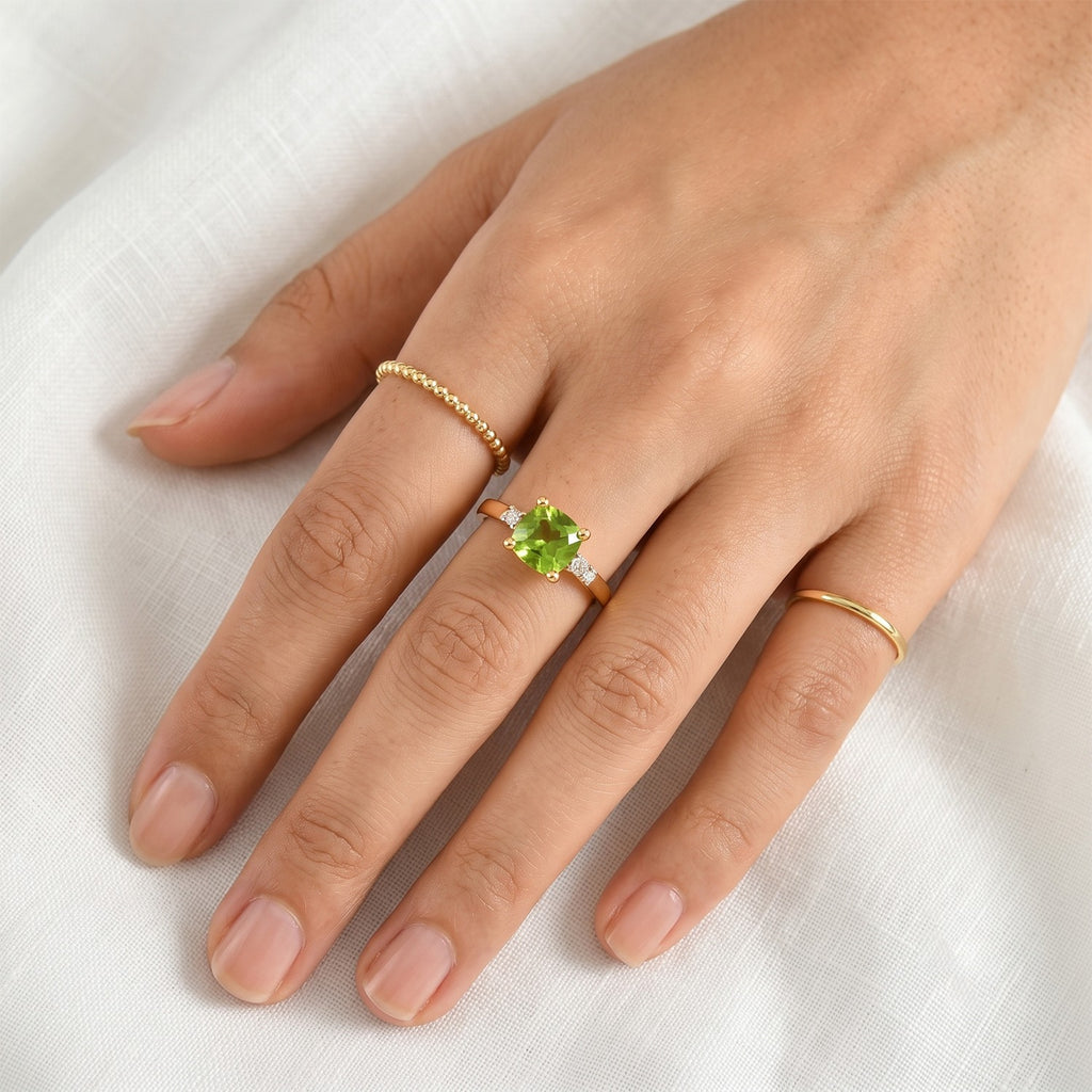 Luxuriant Peridot, Lab Grown Diamond Main Stone With Side Stone Ring in 18K YG VermeilSterling Silver  2.467  Ct._8699842_2