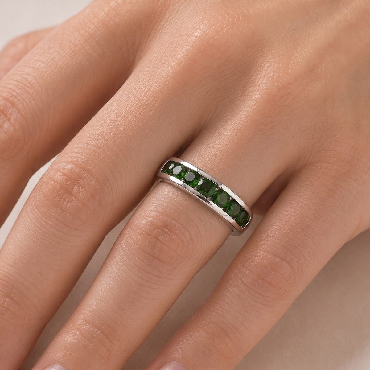 D'Joy - Natural Chrome Diopside 7 Stone Band Ring in Platinum Overlay Sterling Silver 1.45 Ct. 8709936 2