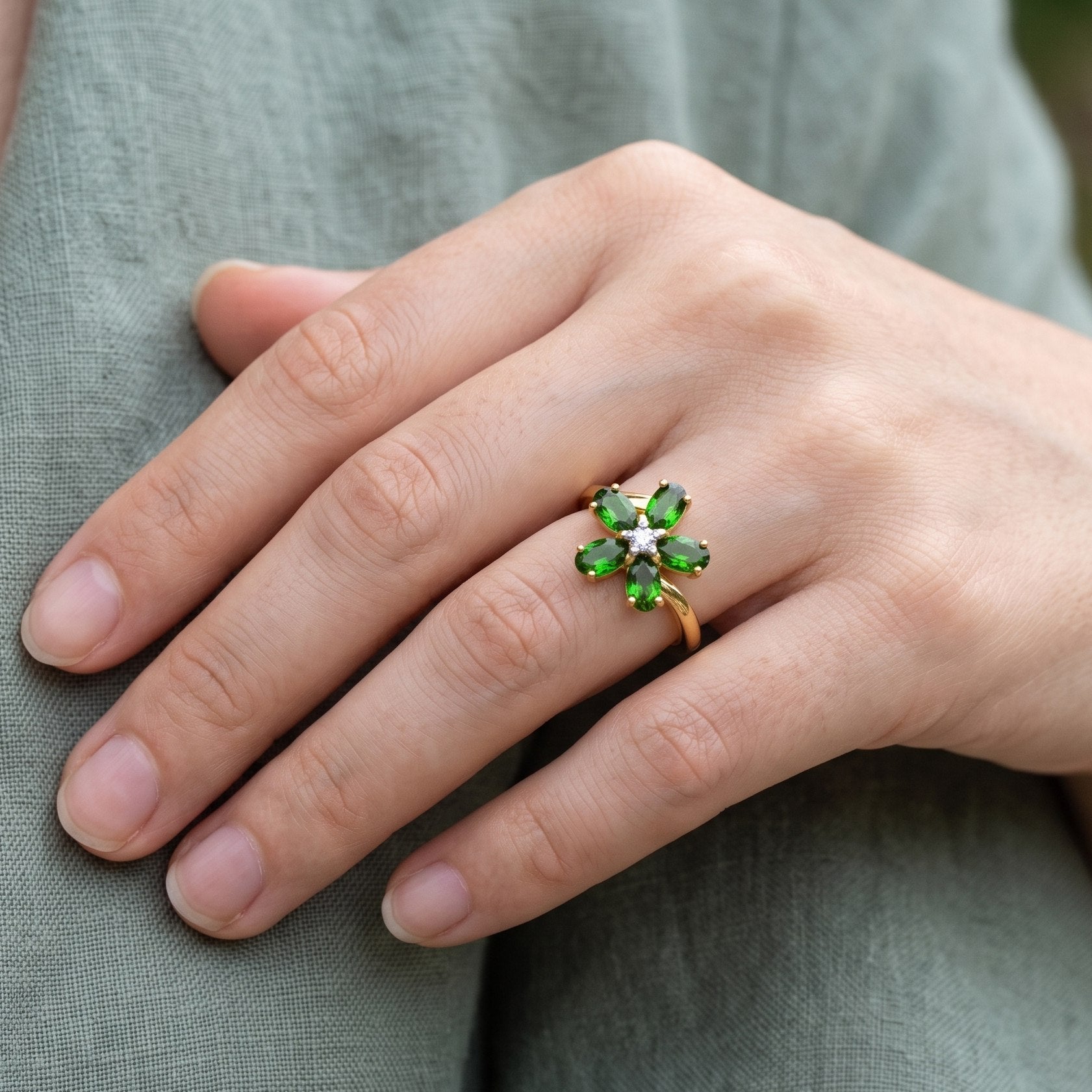 Luxuriant - Natural Chrome Diopside &amp; Lab Grown Diamond (SI-G-H) Floral Ring in Yellow Gold Plated Sterling Silver 1.20 Ct. 8713223 2