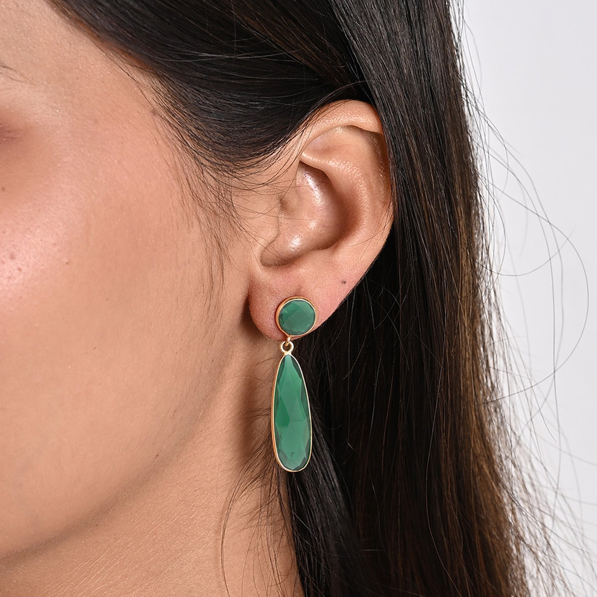Green Onyx Dangling Earrings with Push Back in Gold Tone 6.00 Ct. 8713470 1