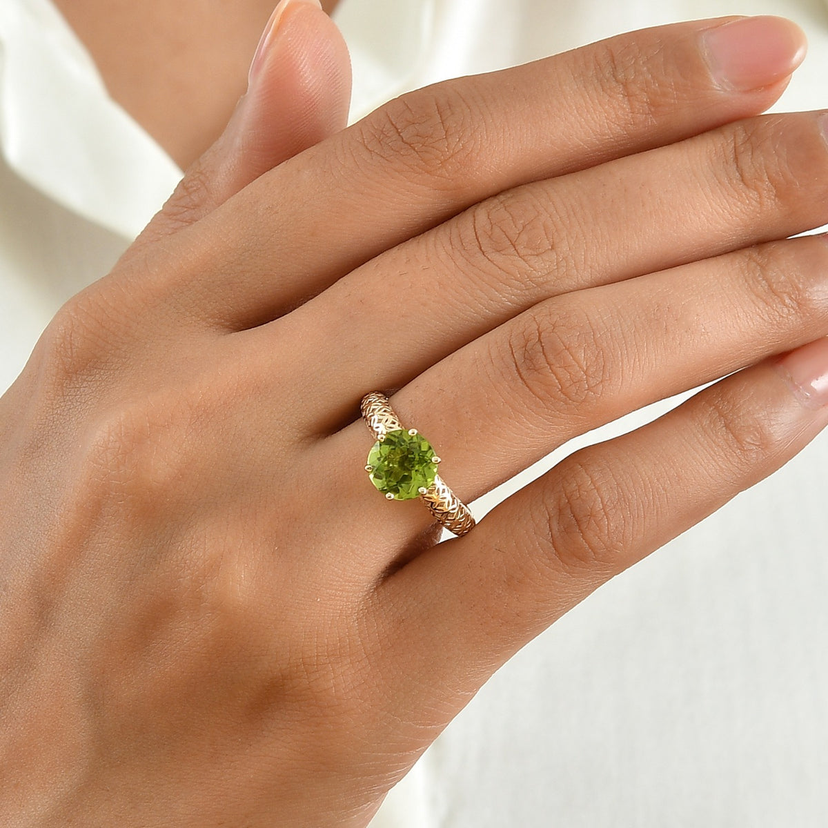 Heirloom 9K Yellow Gold AAA Natural Hebei Peridot Mirage Solitaire Ring 1.90 Ct. 8718775 2