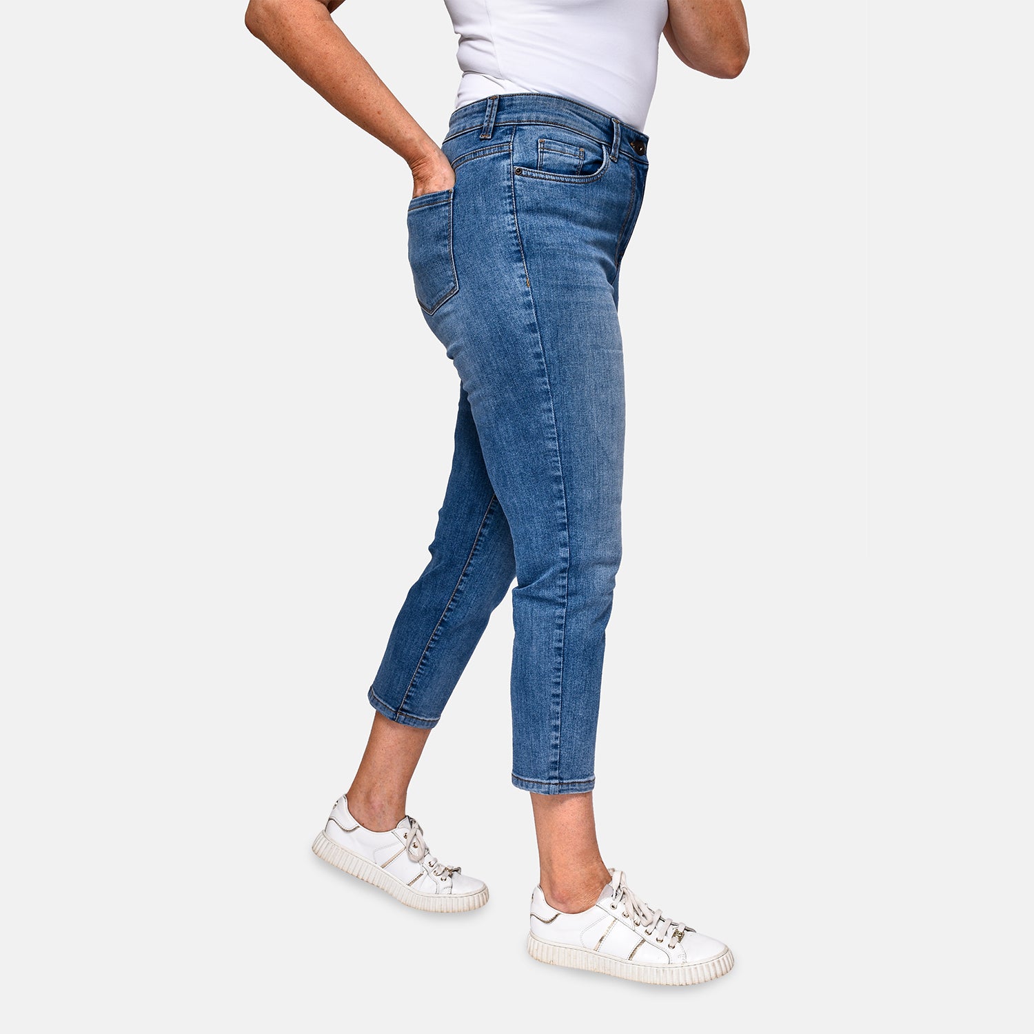 Tamsy Stretch Cropped Jean - Mid Blue V32516748 3