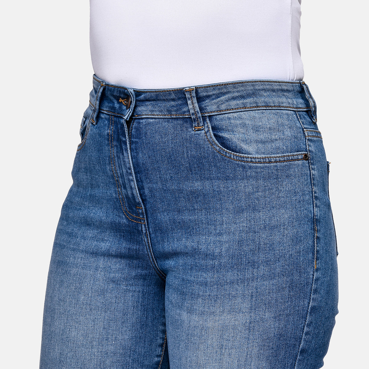 Tamsy Stretch Cropped Jean - Mid Blue V32516748 4
