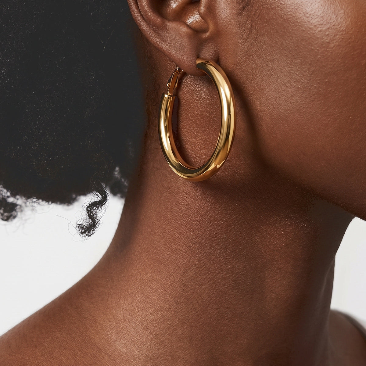 Close Out - Big Classic Hoop Earring with Clasp 8741965 2