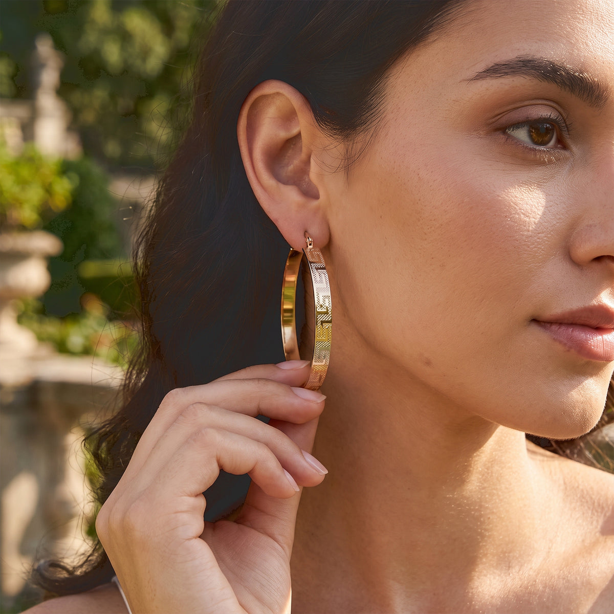 Hoop Earring with Clasp 8744658 1